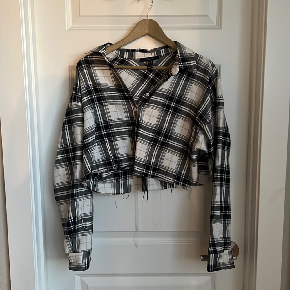 Black and white, cropped flannel, large